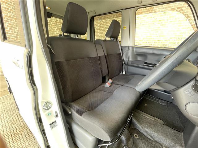 タント カスタムＸ　４ＷＤ　左側パワースライドドア　アイドリングストップ　ＫＥＮＷＯＯＤナビ　バックカメラ　フルセグＴＶ　オートエアコン　ロールサンシェード　オートライト　ＬＥＤヘッドライト　純正１４インチアルミホイール（16枚目）