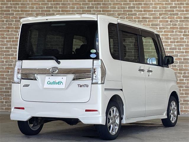 タント カスタムＸ　４ＷＤ　左側パワースライドドア　アイドリングストップ　ＫＥＮＷＯＯＤナビ　バックカメラ　フルセグＴＶ　オートエアコン　ロールサンシェード　オートライト　ＬＥＤヘッドライト　純正１４インチアルミホイール（28枚目）