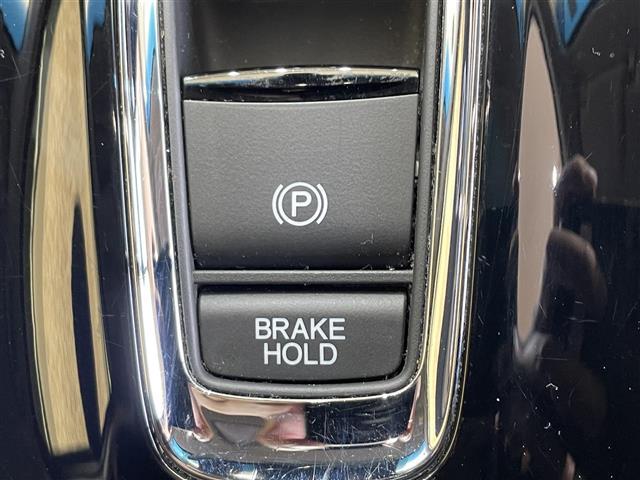 ヴェゼル ハイブリッドＸ　４ＷＤ　シティブレーキアクティブシステム　横滑り防止装置　パドルシフト　オートブレーキホールド　シートヒーター　純正ナビ　フルセグＴＶ　ＬＥＤヘッドライト　バックカメラ　ＥＴＣ　チップアップシート（15枚目）