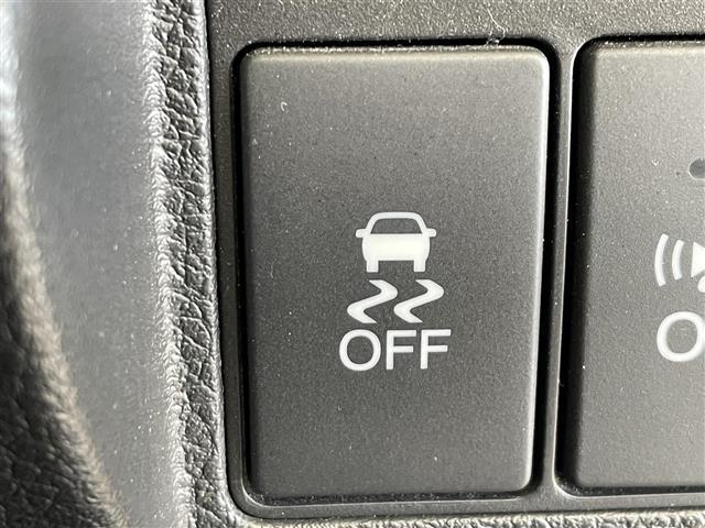 ヴェゼル ハイブリッドＸ　４ＷＤ　シティブレーキアクティブシステム　横滑り防止装置　パドルシフト　オートブレーキホールド　シートヒーター　純正ナビ　フルセグＴＶ　ＬＥＤヘッドライト　バックカメラ　ＥＴＣ　チップアップシート（18枚目）