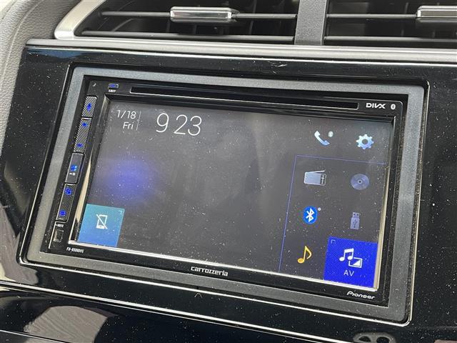 シャトル ハイブリッドＸ　パドルシフト　クルーズコントロール　社外ディスプレイオーディオ　Ｂｌｕｅｔｏｏｔｈ／ＣＤ／ＡｐｐｌｅＣａｒＰｌａｙ　　バックカメラ　社外コーナーセンサー　ビルトインＥＴＣ　前後ドライブレコーダー（3枚目）