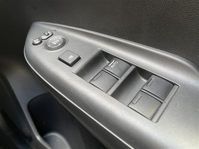 シャトル ハイブリッドＸ　パドルシフト　クルーズコントロール　社外ディスプレイオーディオ　Ｂｌｕｅｔｏｏｔｈ／ＣＤ／ＡｐｐｌｅＣａｒＰｌａｙ　　バックカメラ　社外コーナーセンサー　ビルトインＥＴＣ　前後ドライブレコーダー（8枚目）
