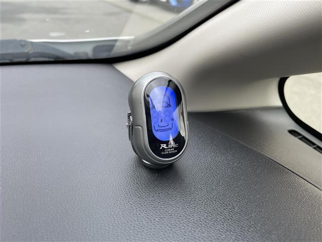 シャトル ハイブリッドＸ　パドルシフト　クルーズコントロール　社外ディスプレイオーディオ　Ｂｌｕｅｔｏｏｔｈ／ＣＤ／ＡｐｐｌｅＣａｒＰｌａｙ　　バックカメラ　社外コーナーセンサー　ビルトインＥＴＣ　前後ドライブレコーダー（9枚目）
