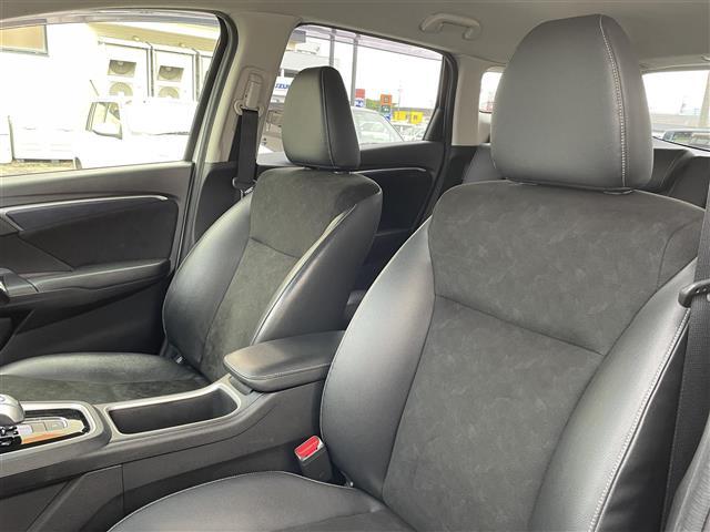 シャトル ハイブリッドＸ　パドルシフト　クルーズコントロール　社外ディスプレイオーディオ　Ｂｌｕｅｔｏｏｔｈ／ＣＤ／ＡｐｐｌｅＣａｒＰｌａｙ　　バックカメラ　社外コーナーセンサー　ビルトインＥＴＣ　前後ドライブレコーダー（17枚目）