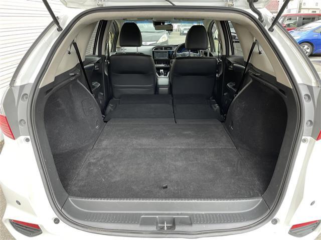 シャトル ハイブリッドＸ　パドルシフト　クルーズコントロール　社外ディスプレイオーディオ　Ｂｌｕｅｔｏｏｔｈ／ＣＤ／ＡｐｐｌｅＣａｒＰｌａｙ　　バックカメラ　社外コーナーセンサー　ビルトインＥＴＣ　前後ドライブレコーダー（24枚目）