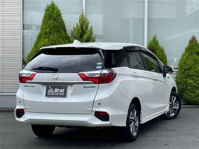 シャトル ハイブリッドＸ　パドルシフト　クルーズコントロール　社外ディスプレイオーディオ　Ｂｌｕｅｔｏｏｔｈ／ＣＤ／ＡｐｐｌｅＣａｒＰｌａｙ　　バックカメラ　社外コーナーセンサー　ビルトインＥＴＣ　前後ドライブレコーダー（30枚目）
