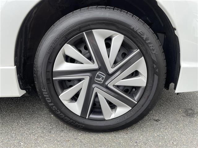 シャトル ハイブリッドＸ　パドルシフト　クルーズコントロール　社外ディスプレイオーディオ　Ｂｌｕｅｔｏｏｔｈ／ＣＤ／ＡｐｐｌｅＣａｒＰｌａｙ　　バックカメラ　社外コーナーセンサー　ビルトインＥＴＣ　前後ドライブレコーダー（34枚目）