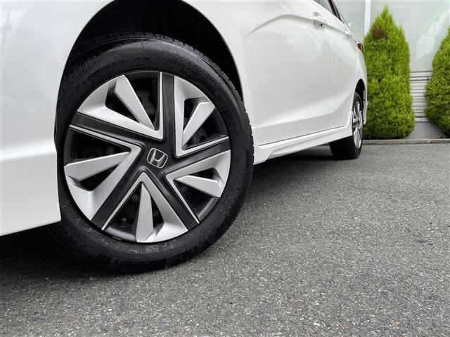 シャトル ハイブリッドＸ　パドルシフト　クルーズコントロール　社外ディスプレイオーディオ　Ｂｌｕｅｔｏｏｔｈ／ＣＤ／ＡｐｐｌｅＣａｒＰｌａｙ　　バックカメラ　社外コーナーセンサー　ビルトインＥＴＣ　前後ドライブレコーダー（35枚目）