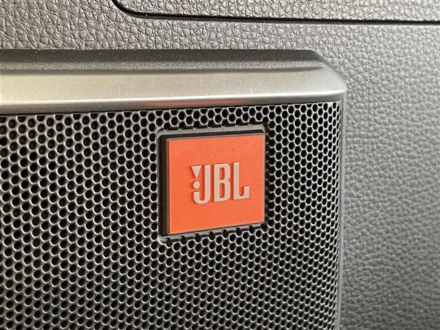 ハリアーハイブリッド Ｚ　ワンオーナー　４ＷＤ　モデリスタエアロ　寒冷地仕様　ＪＢＬプレミアムサウンドシステム　パノラミックビューモニター　ハンズフリーパワーバックドア　置くだけ充電　ＡＣ１００Ｖ１５００Ｗコンセント（4枚目）