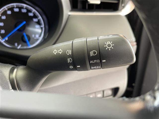 ハリアーハイブリッド Ｚ　ワンオーナー　４ＷＤ　モデリスタエアロ　寒冷地仕様　ＪＢＬプレミアムサウンドシステム　パノラミックビューモニター　ハンズフリーパワーバックドア　置くだけ充電　ＡＣ１００Ｖ１５００Ｗコンセント（16枚目）