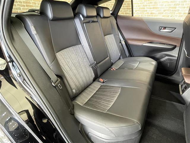 ハリアーハイブリッド Ｚ　ワンオーナー　４ＷＤ　モデリスタエアロ　寒冷地仕様　ＪＢＬプレミアムサウンドシステム　パノラミックビューモニター　ハンズフリーパワーバックドア　置くだけ充電　ＡＣ１００Ｖ１５００Ｗコンセント（28枚目）