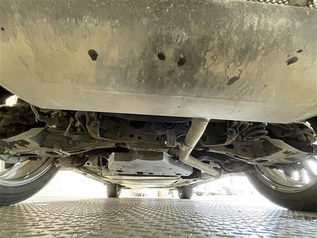 ハリアーハイブリッド Ｚ　ワンオーナー　４ＷＤ　モデリスタエアロ　寒冷地仕様　ＪＢＬプレミアムサウンドシステム　パノラミックビューモニター　ハンズフリーパワーバックドア　置くだけ充電　ＡＣ１００Ｖ１５００Ｗコンセント（41枚目）