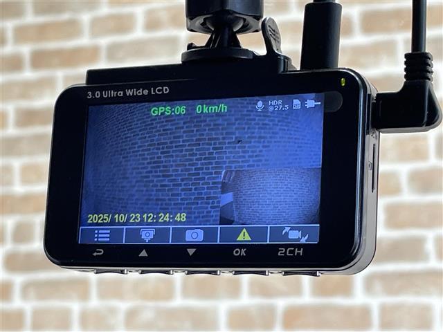 タウンエースバン ＧＬ　４ＷＤ　センターデフロック　純正ナビ　バックカメラ　ドライブレコーダー　フォグランプ　ヘッドライトレベライザー　純正ゴムマット　パワーウインドウ　１３インチアルミホイール（19枚目）