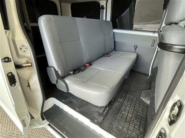 タウンエースバン ＧＬ　４ＷＤ　センターデフロック　純正ナビ　バックカメラ　ドライブレコーダー　フォグランプ　ヘッドライトレベライザー　純正ゴムマット　パワーウインドウ　１３インチアルミホイール（23枚目）