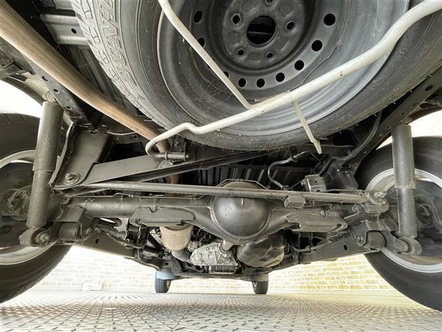 タウンエースバン ＧＬ　４ＷＤ　センターデフロック　純正ナビ　バックカメラ　ドライブレコーダー　フォグランプ　ヘッドライトレベライザー　純正ゴムマット　パワーウインドウ　１３インチアルミホイール（37枚目）