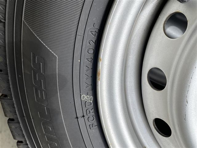 タウンエースバン ＧＬ　４ＷＤ　センターデフロック　純正ナビ　バックカメラ　ドライブレコーダー　フォグランプ　ヘッドライトレベライザー　純正ゴムマット　パワーウインドウ　１３インチアルミホイール（39枚目）