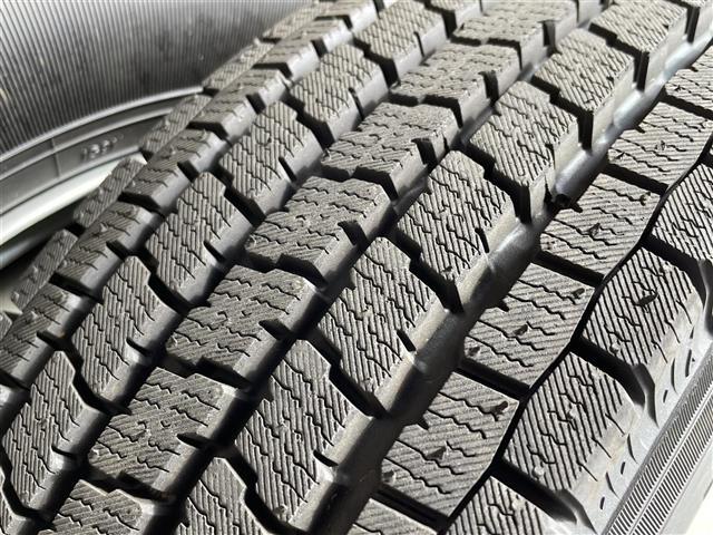 タウンエースバン ＧＬ　４ＷＤ　センターデフロック　純正ナビ　バックカメラ　ドライブレコーダー　フォグランプ　ヘッドライトレベライザー　純正ゴムマット　パワーウインドウ　１３インチアルミホイール（40枚目）