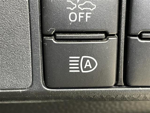 タンク カスタムG 4WD 両側パワースライドドア スマートアシスト3 クルーズコントロール コーナーセンサー 衝突回避支援ブレーキ 純正ナビ LEDヘッドライト LEDフォグライト 純正アルミホイール(9枚目)