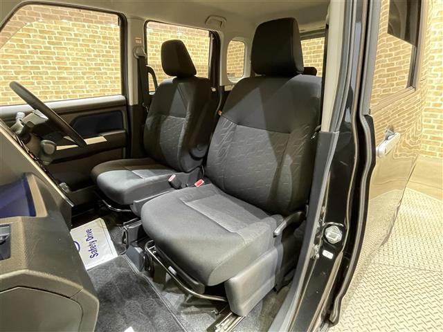 タンク カスタムG 4WD 両側パワースライドドア スマートアシスト3 クルーズコントロール コーナーセンサー 衝突回避支援ブレーキ 純正ナビ LEDヘッドライト LEDフォグライト 純正アルミホイール(26枚目)