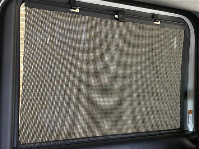 スペーシアカスタム ハイブリッドＸＳ　４ＷＤ　両側パワースライドドア　マルチユースフラップ　ヘッドアップディスプレイ　スズキセーフティサポート　デュアルセンサーブレーキサポート　アダプティブクルーズコントロール　コーナーセンサー（10枚目）