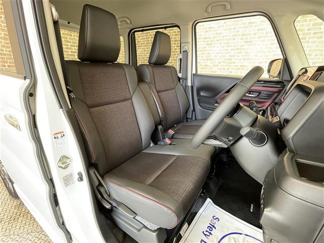 スペーシアカスタム ハイブリッドＸＳ　４ＷＤ　両側パワースライドドア　マルチユースフラップ　ヘッドアップディスプレイ　スズキセーフティサポート　デュアルセンサーブレーキサポート　アダプティブクルーズコントロール　コーナーセンサー（24枚目）