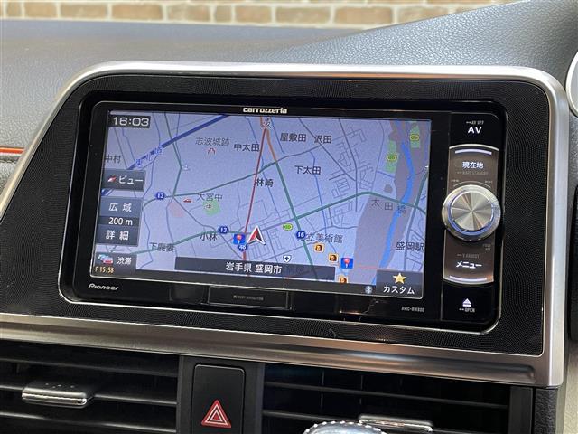 シエンタ Ｇ　３列７人乗り　トヨタセーフティセンスＣ　両側パワースライドドア　横滑り防止装置　プリクラッシュセーフティ　レーンディパーチャーアラート　オートマチックハイビーム　カロッツェリアナビ　バックカメラ（8枚目）