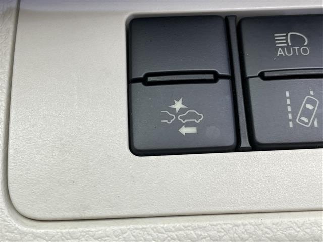 シエンタ Ｇ　３列７人乗り　トヨタセーフティセンスＣ　両側パワースライドドア　横滑り防止装置　プリクラッシュセーフティ　レーンディパーチャーアラート　オートマチックハイビーム　カロッツェリアナビ　バックカメラ（14枚目）