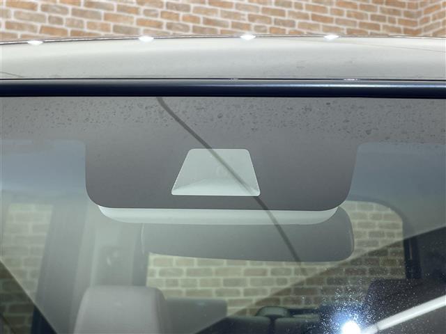 Ｎ－ＢＯＸ Ｇ・Ｌホンダセンシング　４ＷＤ　両側パワースライドドア　ホンダセンシング　衝突軽減ブレーキ　アダプティブクルーズコントロール　オートハイビーム　前席シートヒーター　ロールサンシェード　純正ナビ　フルＬＥＤヘッドランプ（2枚目）