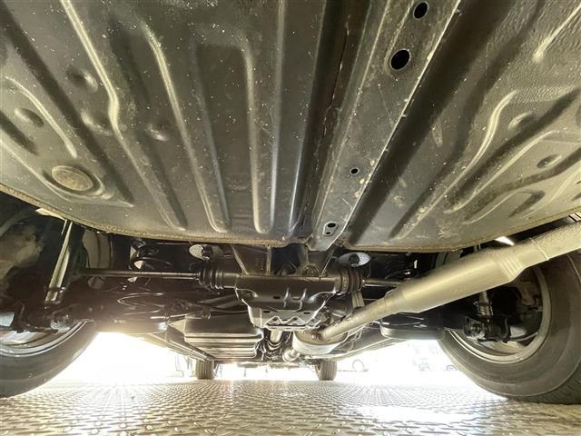 ヴォクシー ＺＳ　煌ＩＩ　ワンオーナー　４ＷＤ　寒冷地仕様　両側パワースライドドア　トヨタセーフティセンスＣ　プリクラッシュセーフティ　クルーズコントロール　クリアランスソナー　純正ＳＤナビ　ＬＥＤヘッドランプ（41枚目）