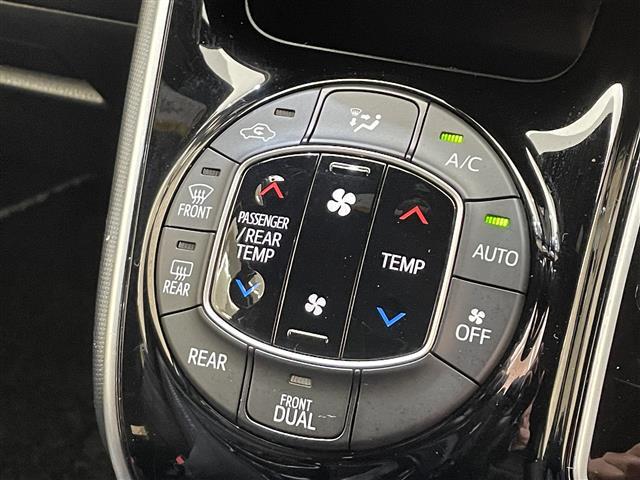 ヴォクシー ZS 煌II ワンオーナー 4WD 寒冷地仕様 カロッツェリア後席ディスプレイ 両側パワースライドドア トヨタセーフティセンスC クルーズコントロール クリアランスソナー プリクラッシュセーフティ 純正ホイール(20枚目)