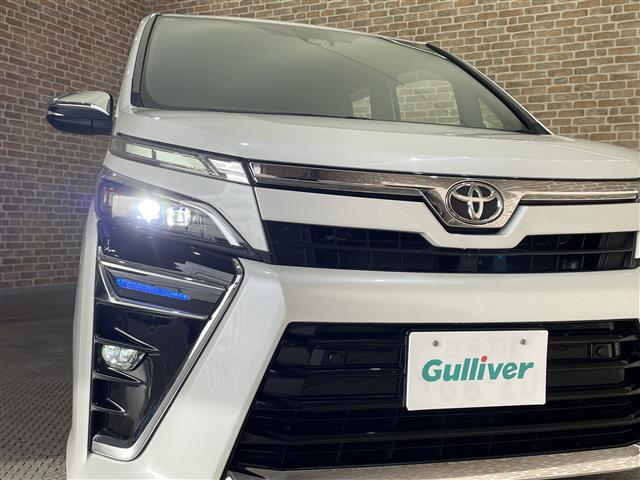 ヴォクシー ZS 煌II ワンオーナー 4WD 寒冷地仕様 カロッツェリア後席ディスプレイ 両側パワースライドドア トヨタセーフティセンスC クルーズコントロール クリアランスソナー プリクラッシュセーフティ 純正ホイール(39枚目)