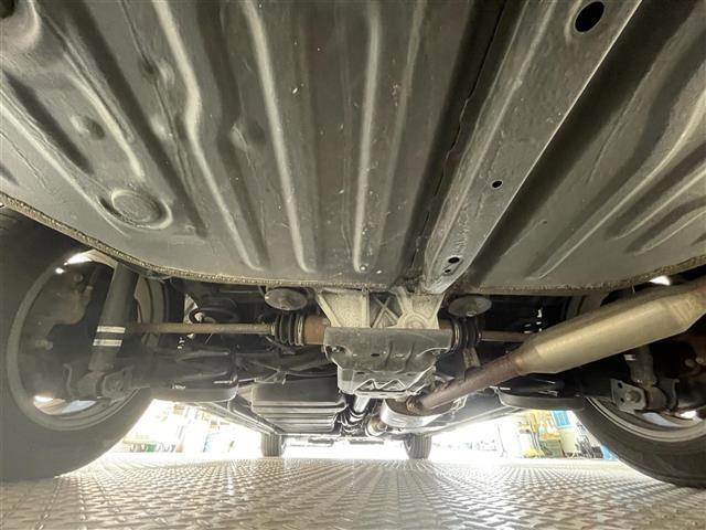 ヴォクシー ZS 煌II ワンオーナー 4WD 寒冷地仕様 カロッツェリア後席ディスプレイ 両側パワースライドドア トヨタセーフティセンスC クルーズコントロール クリアランスソナー プリクラッシュセーフティ 純正ホイール(41枚目)