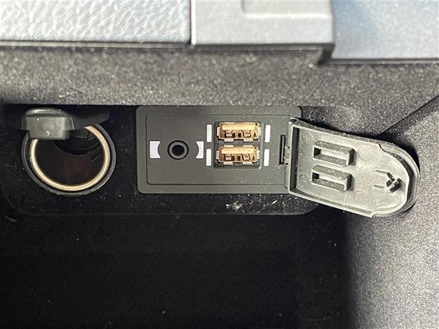 NX NX300h Iパッケージ 4WD 寒冷地仕様 パノラミックビューモニター レクサスセーフティシステム+ レーダークルーズコントロール シートヒーター ヘッドアップディスプレイ パワーシート(13枚目)