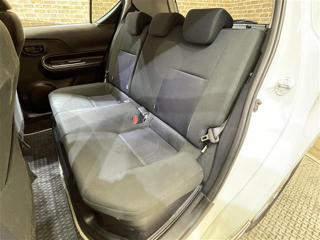 アクア S TRDエアロ トヨタセーフティセンスC プリクラッシュセーフティ レーンディパーチャーアラート オートマチックハイビーム 横滑り防止装置 純正ナビ バックカメラ ETC2.0 ドライブレコーダー(28枚目)