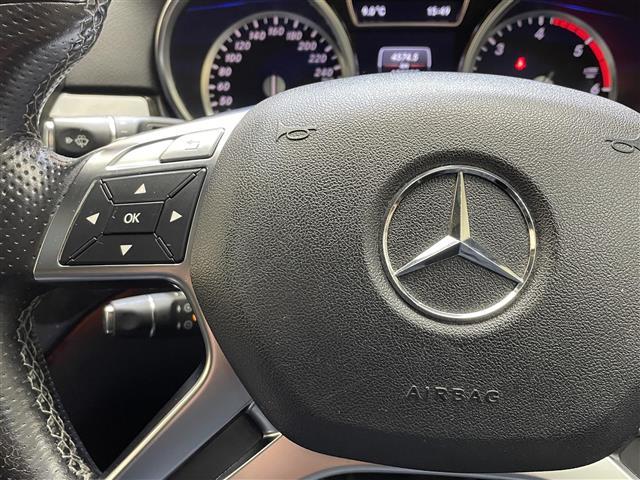Mクラス ML350 ブルーテック 4マチック 4WD AMGスポーツパッケージ パノラミックスライディングルーフ 360°カメラシステム AMGスポーツレザーシート EASY-PACK自動開閉テールゲート クルーズコントロール(16枚目)