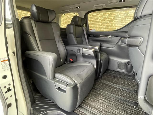 アルファード 2.5S Cパッケージ ワンオーナー 4WD 三眼LEDヘッドランプ 両側パワースライドドア パワーバックドア トヨタセーフティセンス シートヒーター シートベンチレーション デジタルインナーミラー AC100V100W(26枚目)