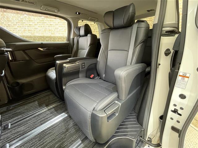 アルファード 2.5S Cパッケージ ワンオーナー 4WD 三眼LEDヘッドランプ 両側パワースライドドア パワーバックドア トヨタセーフティセンス シートヒーター シートベンチレーション デジタルインナーミラー AC100V100W(28枚目)