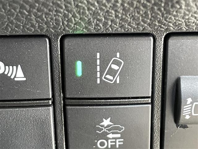 Ｎ－ＯＮＥ ＲＳ　６速マニュアルミッション　ターボ　ホンダセンシング　衝突軽減ブレーキ　アダプティブクルーズコントロール　パーキングセンサー　無限カーボンシフトノブ　シートヒーター　純正ナビ　フルＬＥＤヘッドライト（8枚目）