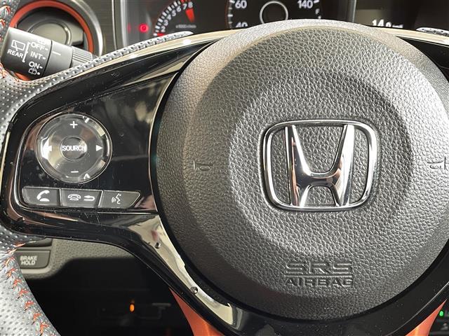 Ｎ－ＯＮＥ ＲＳ　６速マニュアルミッション　ターボ　ホンダセンシング　衝突軽減ブレーキ　アダプティブクルーズコントロール　パーキングセンサー　無限カーボンシフトノブ　シートヒーター　純正ナビ　フルＬＥＤヘッドライト（14枚目）