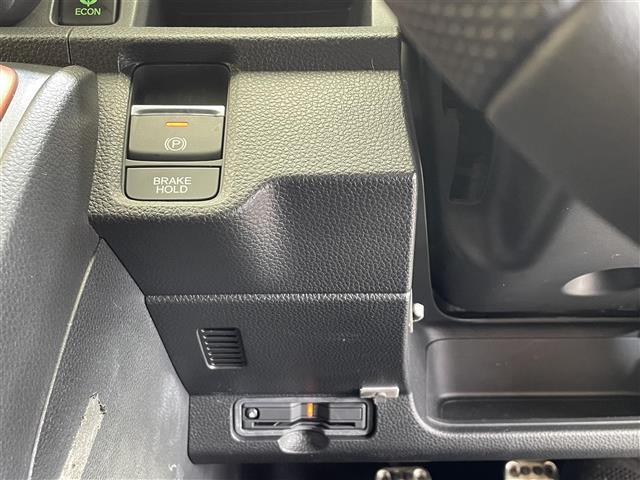 Ｎ－ＯＮＥ ＲＳ　６速マニュアルミッション　ターボ　ホンダセンシング　衝突軽減ブレーキ　アダプティブクルーズコントロール　パーキングセンサー　無限カーボンシフトノブ　シートヒーター　純正ナビ　フルＬＥＤヘッドライト（20枚目）