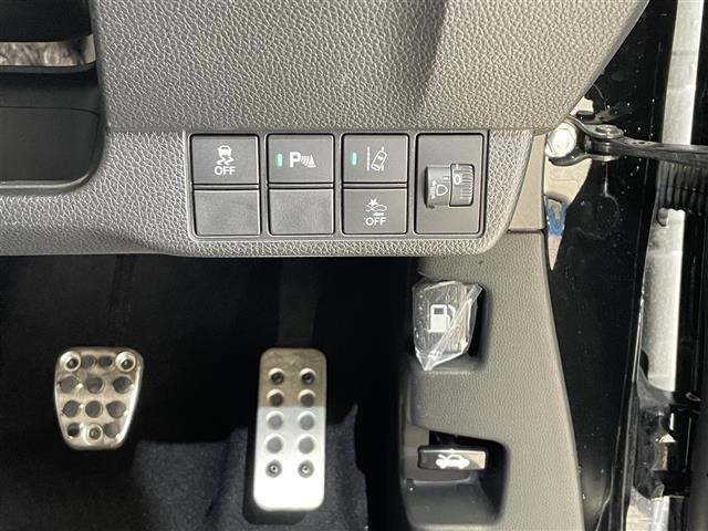 Ｎ－ＯＮＥ ＲＳ　６速マニュアルミッション　ターボ　ホンダセンシング　衝突軽減ブレーキ　アダプティブクルーズコントロール　パーキングセンサー　無限カーボンシフトノブ　シートヒーター　純正ナビ　フルＬＥＤヘッドライト（21枚目）