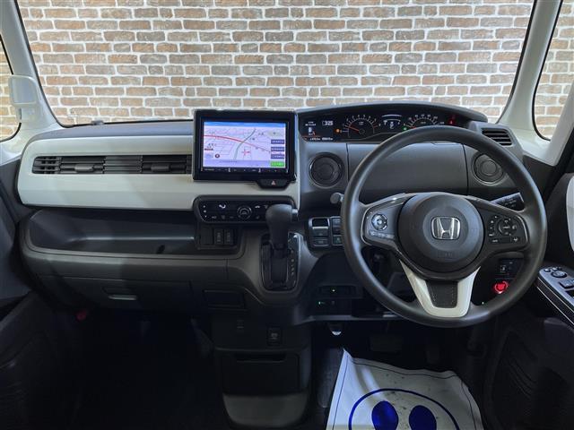 Ｎ－ＢＯＸ Ｌ　４ＷＤ　左側パワースライドドア　ホンダセンシング　衝突軽減ブレーキ　渋滞追従機能付きクルーズコントロール　パーキングセンサー　シートヒーター　シートバックテーブル　カロッツェリアナビ（2枚目）