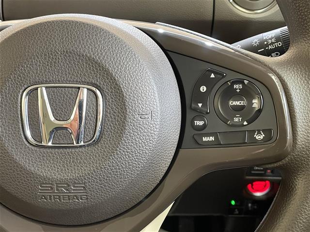 Ｎ－ＢＯＸ Ｌ　４ＷＤ　左側パワースライドドア　ホンダセンシング　衝突軽減ブレーキ　渋滞追従機能付きクルーズコントロール　パーキングセンサー　シートヒーター　シートバックテーブル　カロッツェリアナビ（6枚目）