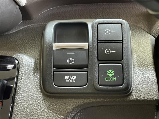 Ｎ－ＢＯＸ Ｌ　４ＷＤ　左側パワースライドドア　ホンダセンシング　衝突軽減ブレーキ　渋滞追従機能付きクルーズコントロール　パーキングセンサー　シートヒーター　シートバックテーブル　カロッツェリアナビ（13枚目）