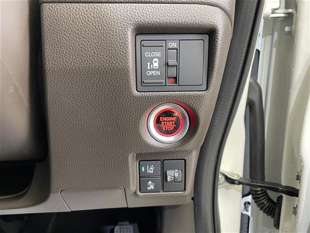 Ｎ－ＢＯＸ Ｌ　４ＷＤ　左側パワースライドドア　ホンダセンシング　衝突軽減ブレーキ　渋滞追従機能付きクルーズコントロール　パーキングセンサー　シートヒーター　シートバックテーブル　カロッツェリアナビ（17枚目）