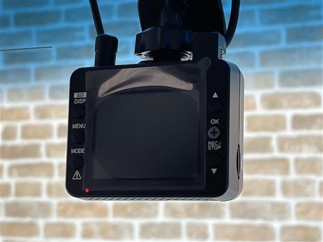 Ｎ－ＢＯＸ Ｌ　４ＷＤ　左側パワースライドドア　ホンダセンシング　衝突軽減ブレーキ　渋滞追従機能付きクルーズコントロール　パーキングセンサー　シートヒーター　シートバックテーブル　カロッツェリアナビ（20枚目）