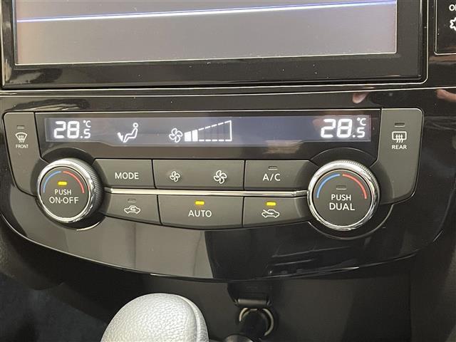 エクストレイル モード・プレミアｉ　ハイコントラストインテリア　プロパイロット　クルーズコントロール　エマージェンシーブレーキ　レーンアシストコーナーセンサー　コーナリングスタビリティアシスト　アクティブエンジンブレーキ　ダウンヒルアシスト　アイドリングストップ（13枚目）