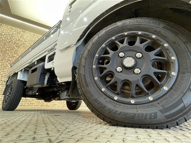 気になる車はすぐにお問い合わせください！画面右側の００６６から始まる無料ダイヤルからお問い合わせ下さい！専門スタッフがお車のご質問にお答えいたします！