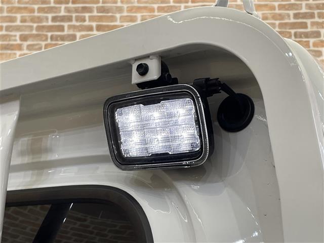 店頭在庫以外にも全国約４万台※の在庫から、ぴったりな１台をご提案します！※２０２３年１０月現在の在庫台数です。売約済の可能性があります。