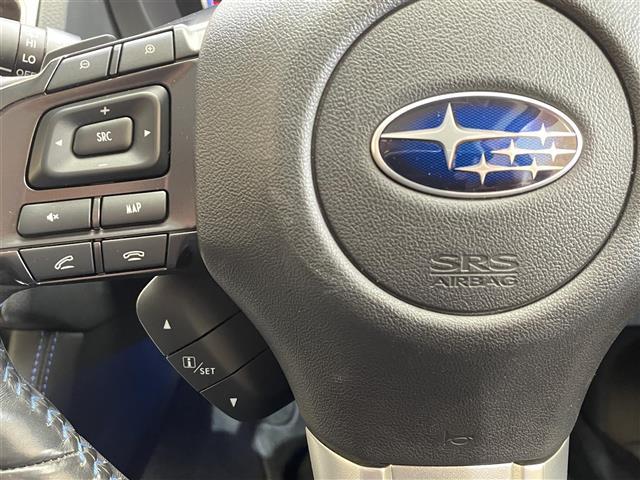 レヴォーグ １．６ＧＴ－Ｓアイサイト　４ＷＤ　本革シート　ビルシュタインダンパー　アイサイトＶｅｒ．３　アドバンスドセイフティパッケージ　パドルシフト　パワーシート　シートヒーター　純正ナビ　エンジンスターター（12枚目）